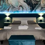 Cannatella\'S Mansion