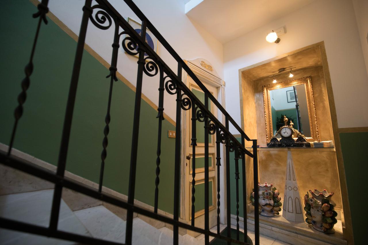 Acomodação com café da manhã  Cannatella's Mansion
