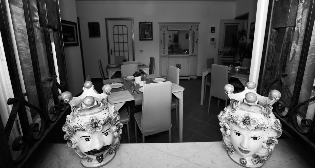 Acomodação com café da manhã  Cannatella's Mansion 3*